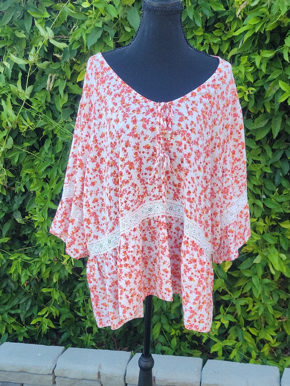 Boho Floral Pink And Orange Women's Top With Lace Details 4X